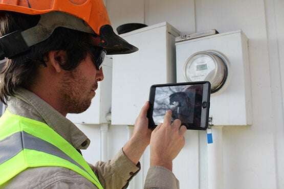 mobile field engineer capturing visual in field